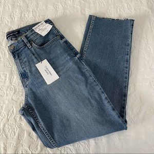 Calvin Klein Jeans mid rise 90’s fit size 2/26